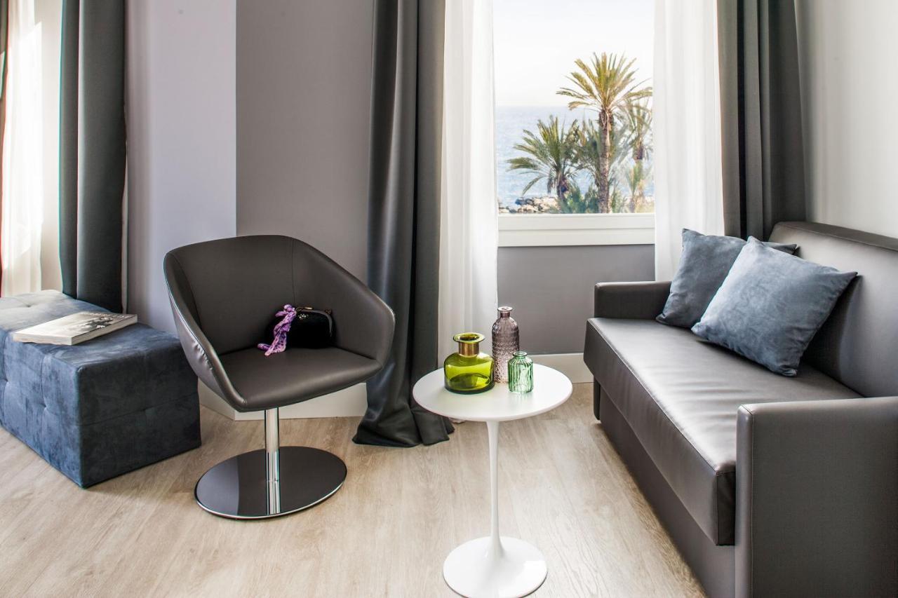 Luxury Hotel