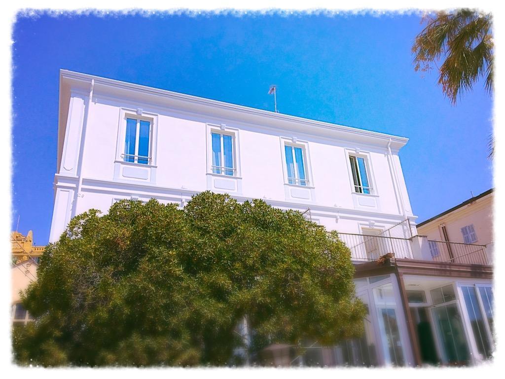 Hotel Luxury 3*